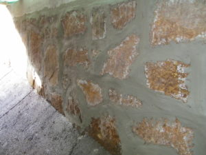 Natursteinmauer Verfugen